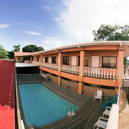 Uw Oasis Hotel La Ceiba Exterior foto